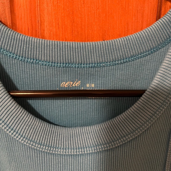 Aerie Crop Tank - Picture 2 of 2